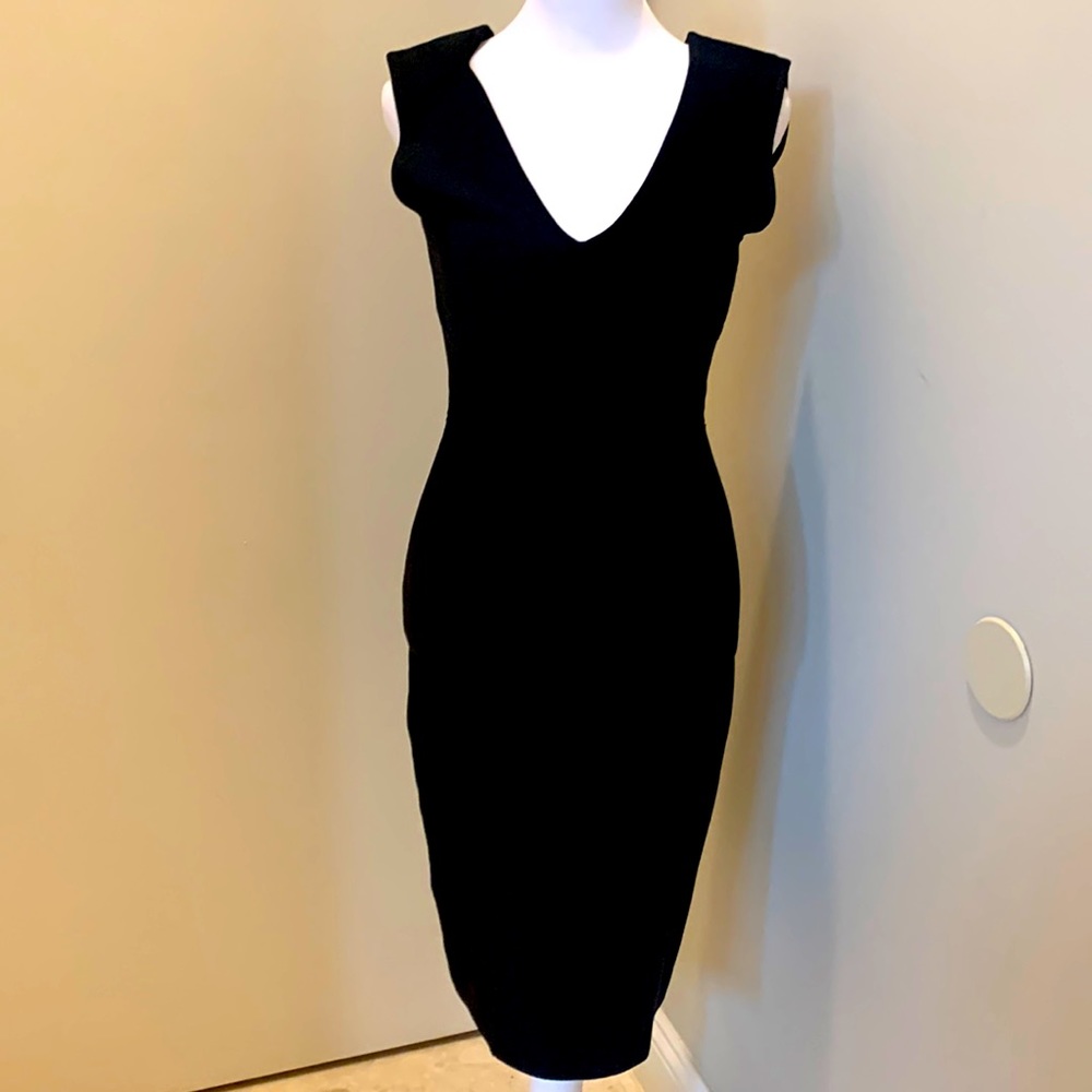 Bodycon black dress